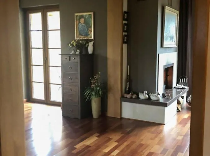 别墅 Apolonia Biebrowo